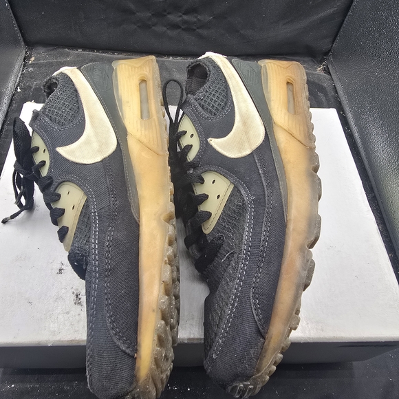 Nike Black and Gold Men\'s Shoes‎ main image 4